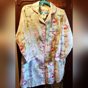 NWT Ladies Nightshirt